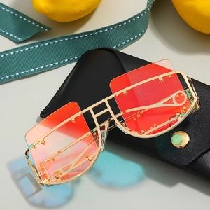 Sassy&Classy Signature Shades Vintage Oversized!!!